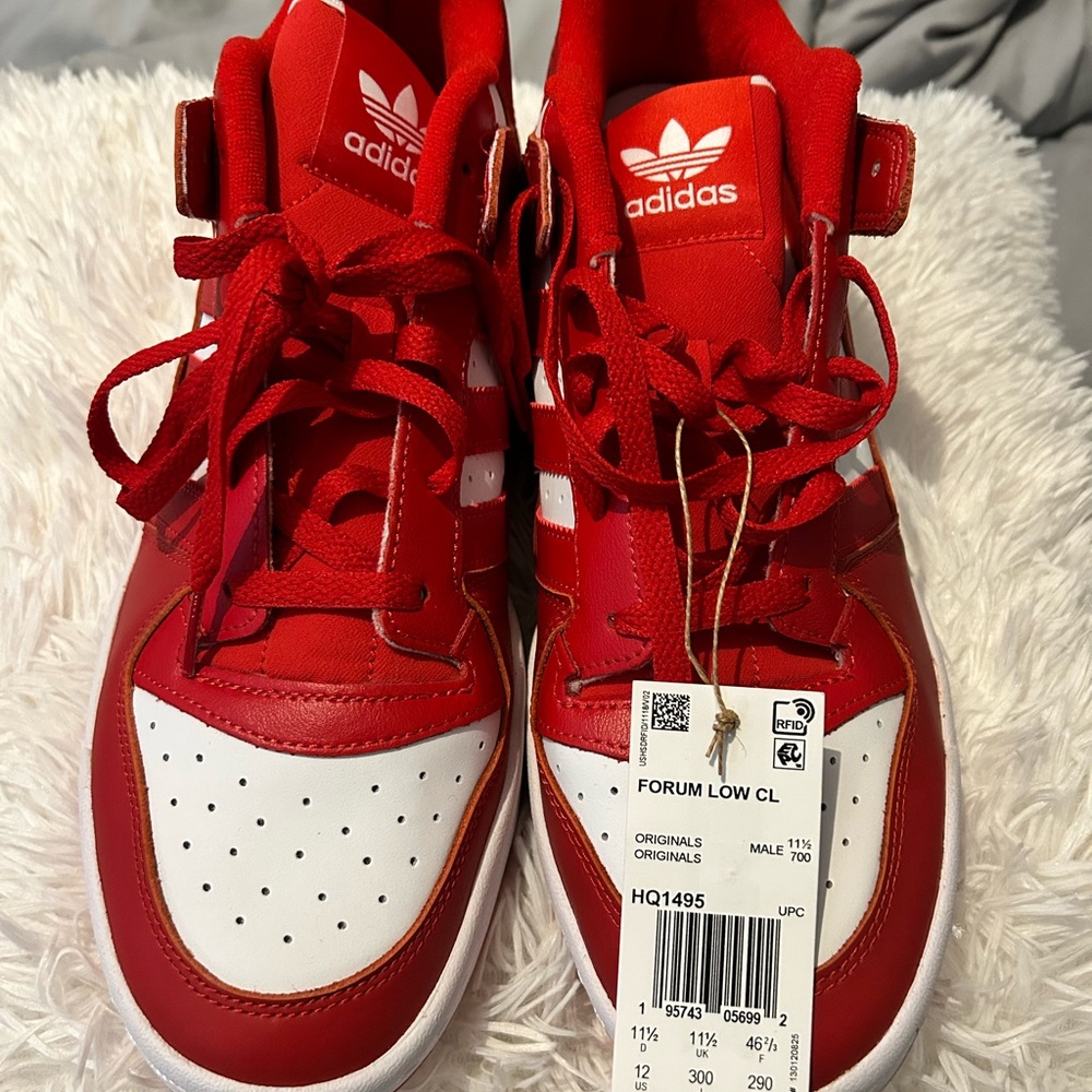 ADIDAS RED FORUM